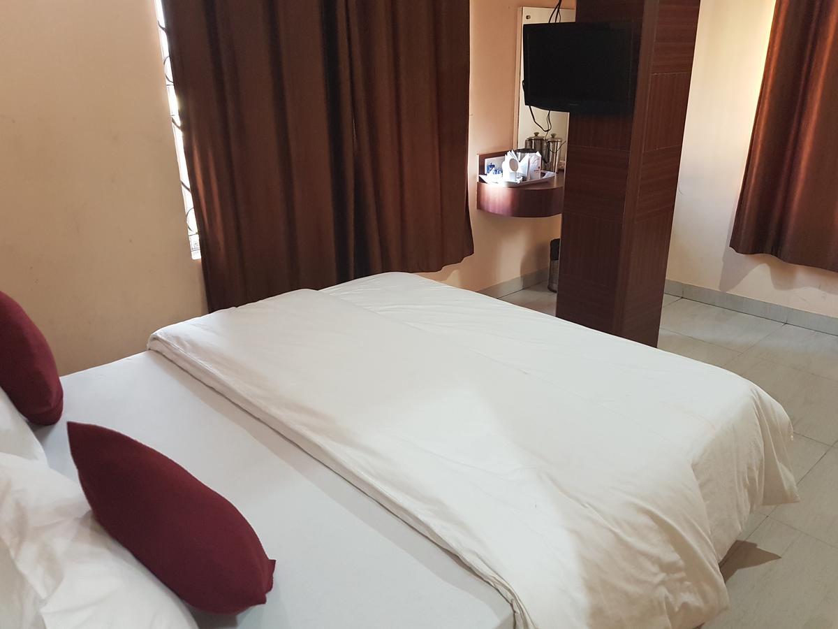 Hotel Simla Siliguri Extérieur photo